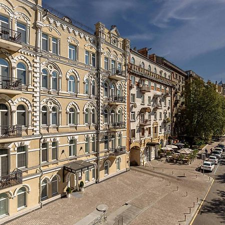 Queen Bee Hotel Kyiv Exterior photo